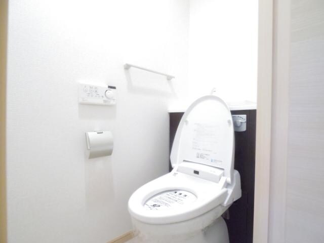  東海道本線/静岡駅 バス13分登呂コープタウン入口下車:停歩3分 1階 築13年