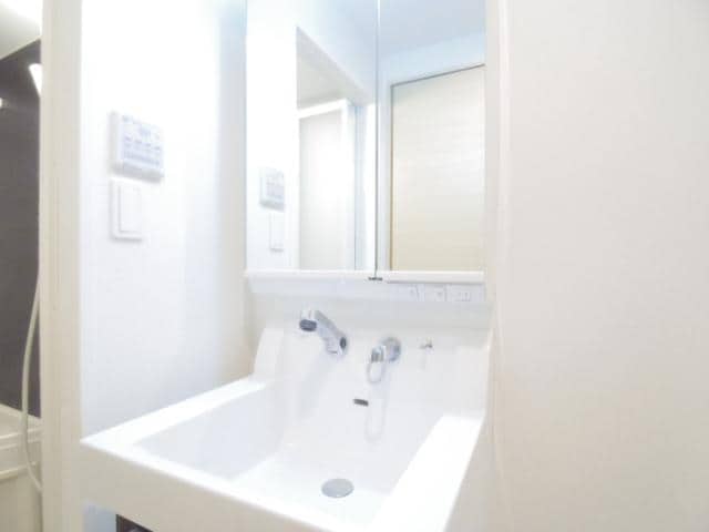  東海道本線/静岡駅 バス13分登呂コープタウン入口下車:停歩3分 1階 築13年