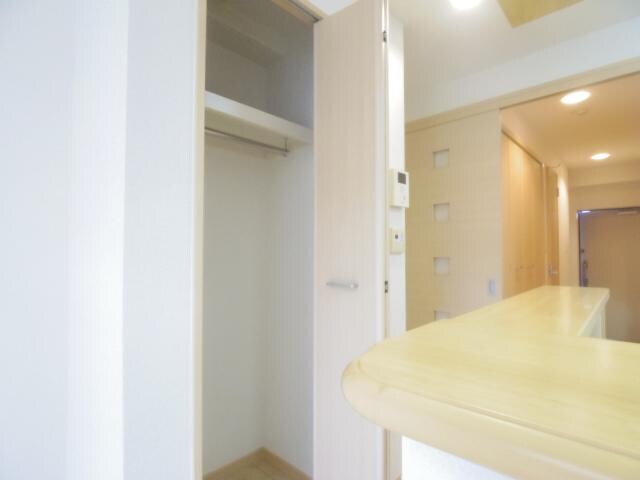  東海道本線/静岡駅 バス13分登呂コープタウン入口下車:停歩3分 1階 築13年