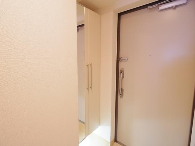  東海道本線/静岡駅 バス13分登呂コープタウン入口下車:停歩3分 2階 築13年