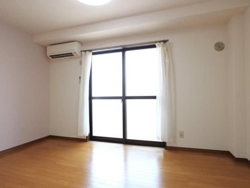 同イメージ 東海道本線/静岡駅 バス14分小鹿局前下車:停歩2分 3階 築27年