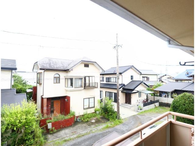  東海道本線/静岡駅 バス20分小鹿公民館前下車:停歩10分 2階 築35年