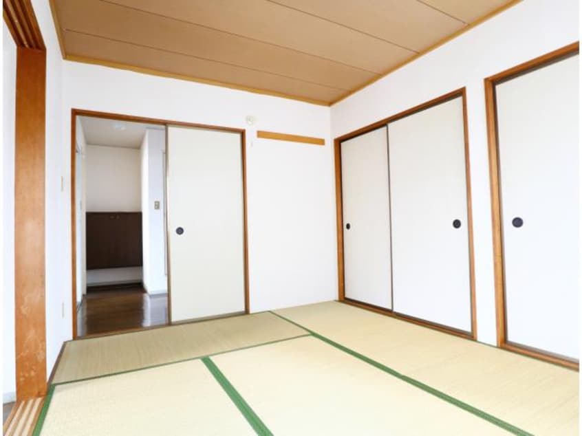  東海道本線/静岡駅 バス20分小鹿公民館前下車:停歩10分 2階 築35年