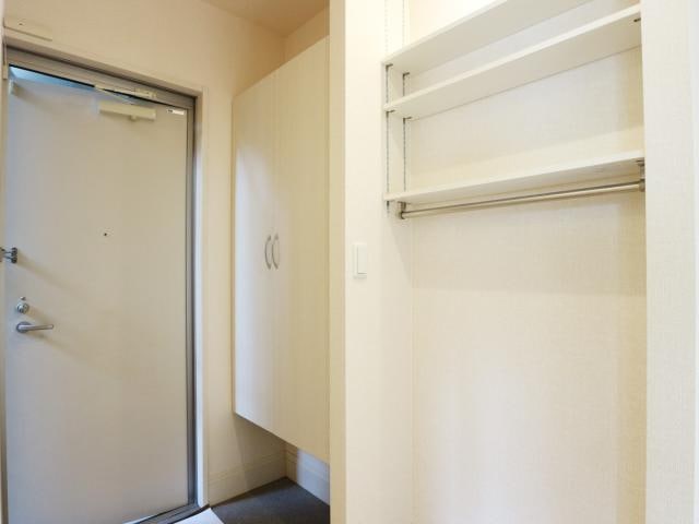  東海道本線/静岡駅 バス13分登呂コープタウン入口下車:停歩6分 1階 築13年