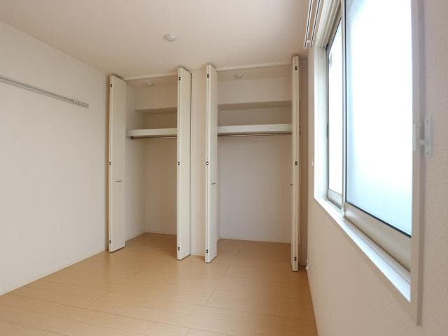  東海道本線/静岡駅 バス13分登呂コープタウン入口下車:停歩6分 1階 築13年