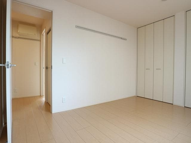  東海道本線/静岡駅 バス13分登呂コープタウン入口下車:停歩6分 1階 築13年