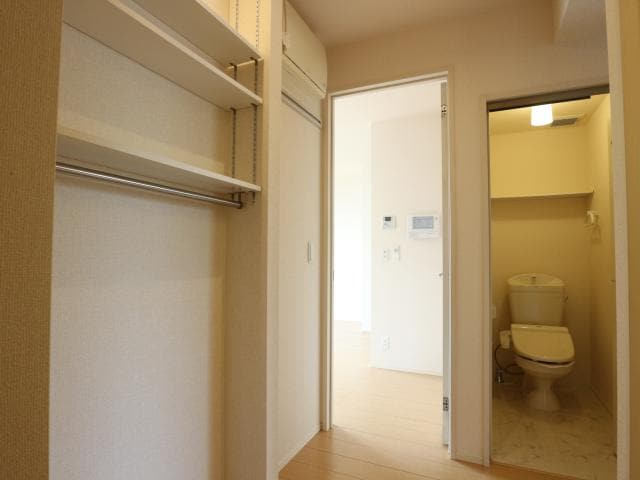  東海道本線/静岡駅 バス13分登呂コープタウン入口下車:停歩6分 1階 築13年