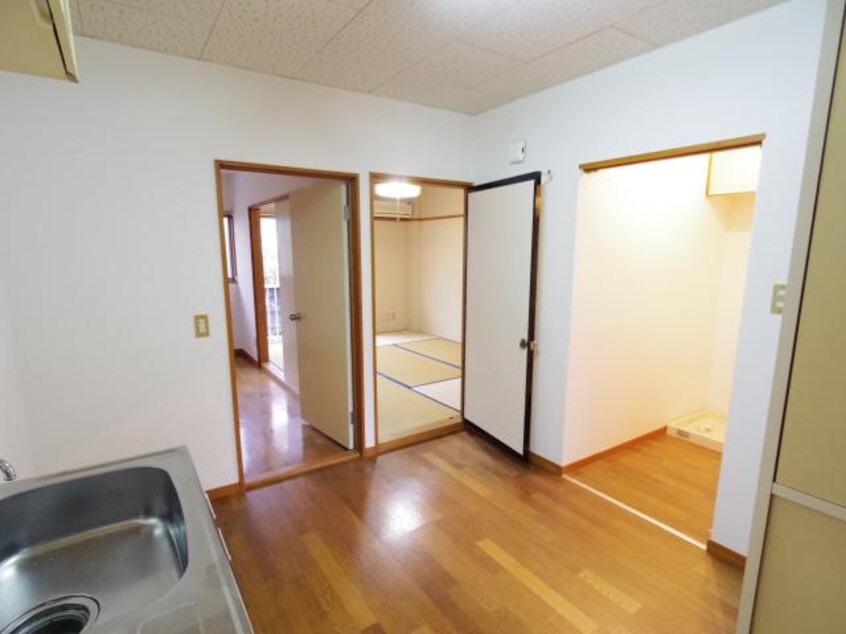  東海道本線/静岡駅 バス12分農業会館前下車:停歩4分 1階 築37年