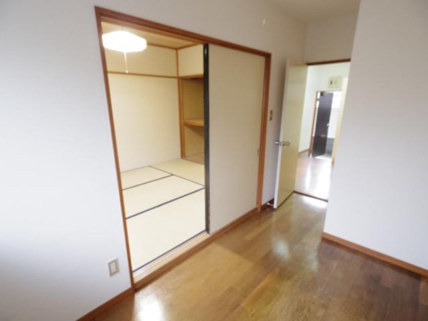  東海道本線/静岡駅 バス12分農業会館前下車:停歩4分 1階 築37年