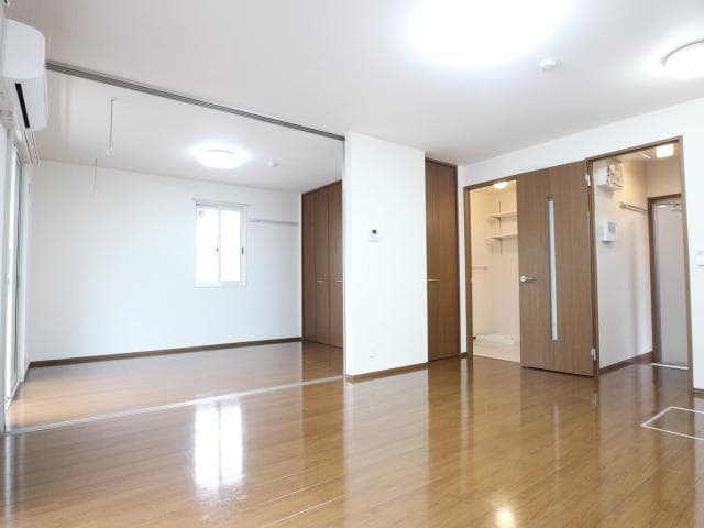  東海道本線/静岡駅 バス14分下島北下車:停歩11分 1階 築13年