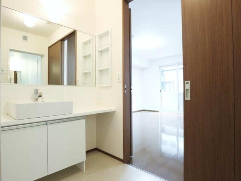  東海道本線/静岡駅 バス14分下島北下車:停歩11分 1階 築13年