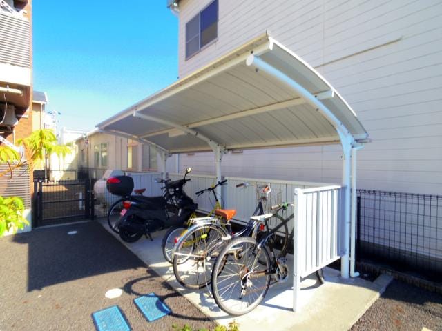 東海道本線/静岡駅 バス16分中村町下下車:停歩5分 1階 築13年