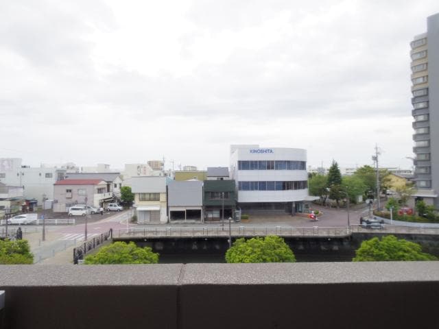  東海道本線/焼津駅 徒歩4分 3階 築13年