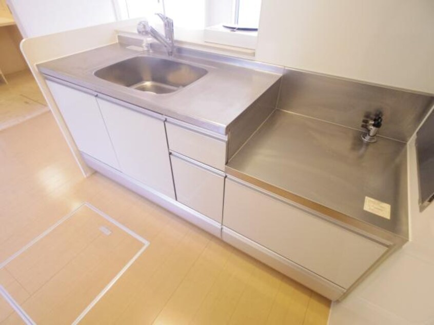  東海道本線/静岡駅 バス12分登呂南下車:停歩10分 1階 築13年