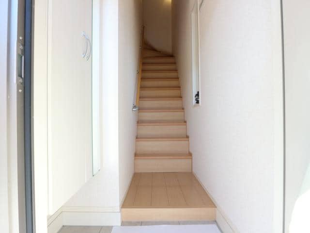  東海道本線/静岡駅 バス22分登呂コープタウン下車:停歩7分 2階 築13年