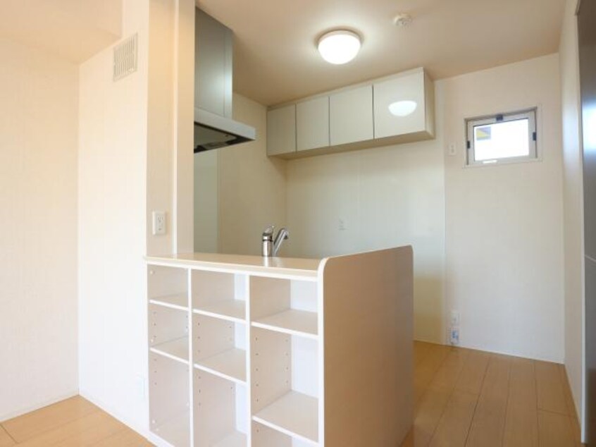  東海道本線/静岡駅 バス22分登呂コープタウン下車:停歩7分 2階 築13年