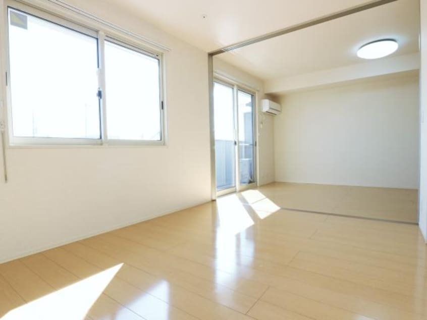  東海道本線/静岡駅 バス22分登呂コープタウン下車:停歩7分 2階 築13年