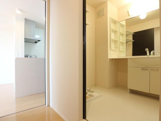  東海道本線/静岡駅 バス22分登呂コープタウン下車:停歩7分 2階 築13年