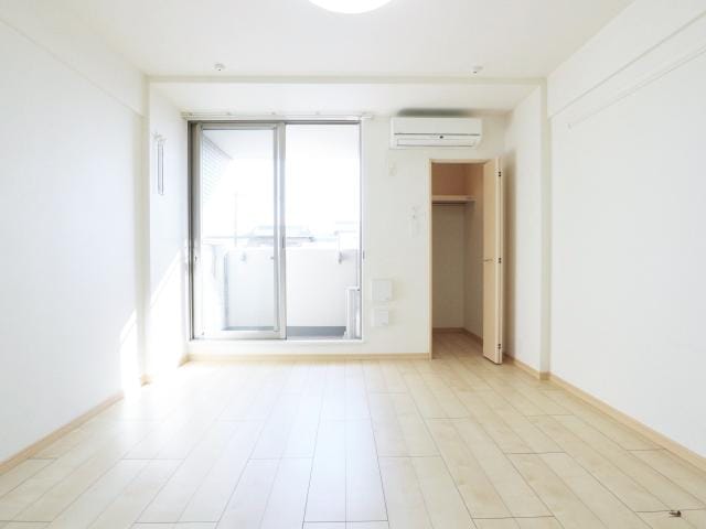  東海道本線/静岡駅 バス18分宮竹児童公園前下車:停歩3分 3階 築12年