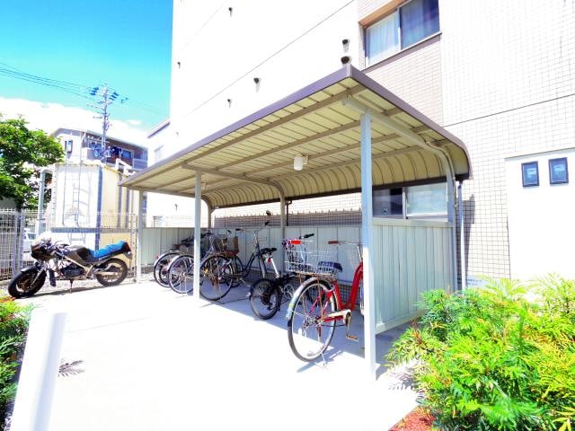  東海道本線/静岡駅 バス18分宮竹児童公園前下車:停歩3分 3階 築12年