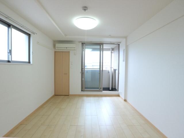  東海道本線/静岡駅 バス18分宮竹児童公園前下車:停歩3分 4階 築12年