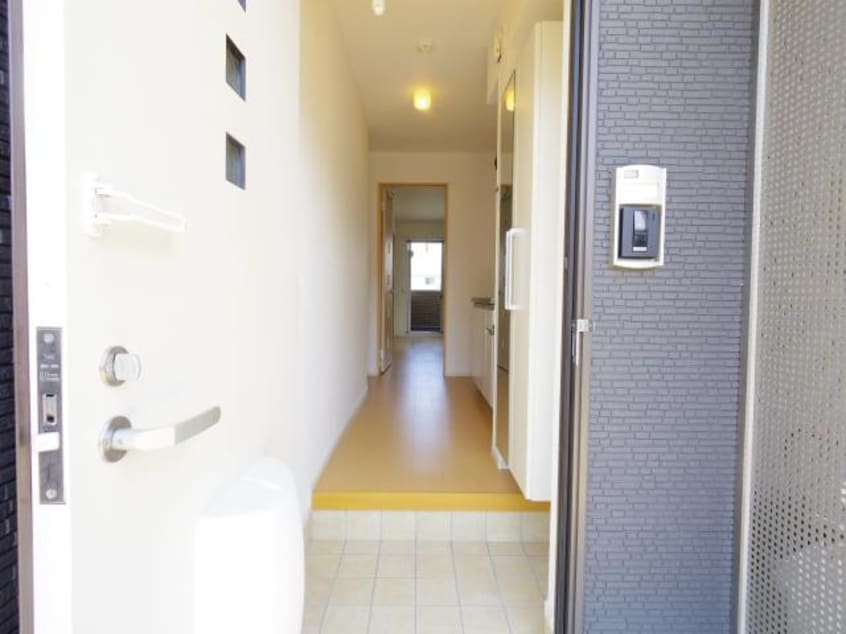  東海道本線/静岡駅 バス13分登呂コープタウン入口下車:停歩3分 1階 築12年