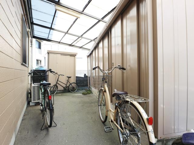  東海道本線/静岡駅 バス14分緑が丘下車:停歩6分 3階 築37年