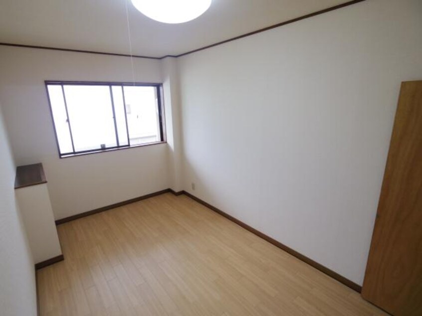  東海道本線/静岡駅 バス14分緑が丘下車:停歩6分 3階 築37年