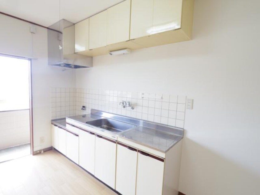  東海道本線/静岡駅 バス14分緑が丘下車:停歩6分 3階 築37年