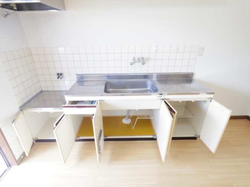  東海道本線/静岡駅 バス14分緑が丘下車:停歩6分 3階 築37年