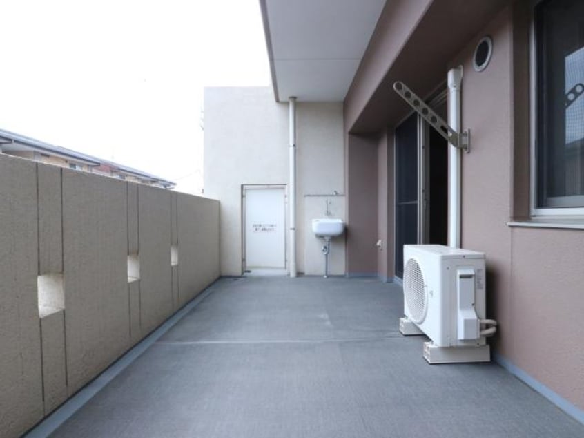  東海道本線/静岡駅 バス20分登呂コープタウン下車:停歩4分 2階 築11年