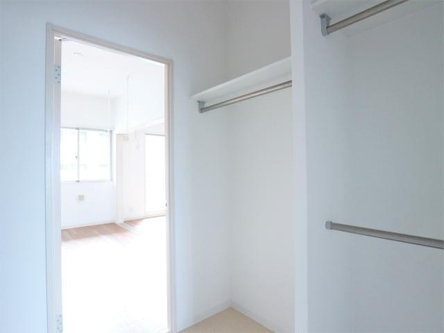  東海道本線/静岡駅 バス20分登呂コープタウン下車:停歩4分 2階 築11年