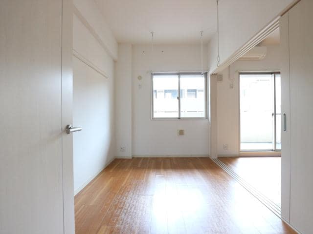  東海道本線/静岡駅 バス20分登呂コープタウン下車:停歩4分 2階 築11年