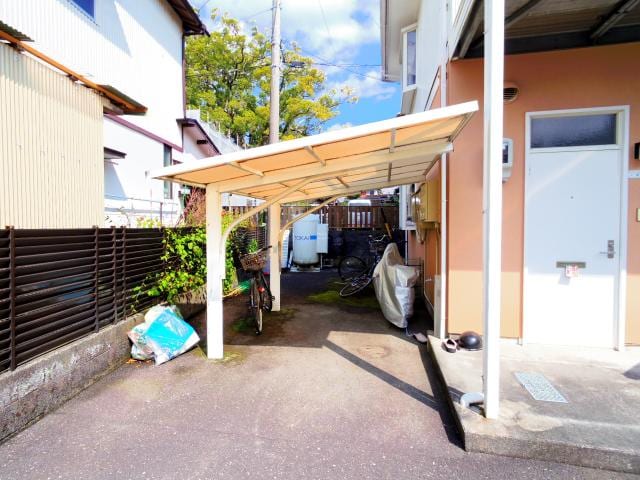  東海道本線/東静岡駅 バス10分畑守稲荷前下車:停歩7分 1階 築31年