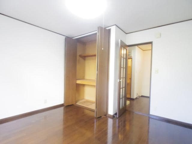  東海道本線/東静岡駅 バス10分畑守稲荷前下車:停歩7分 1階 築31年