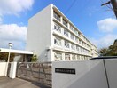 焼津市立小川中学校(中学校/中等教育学校)まで475m 東海道本線/焼津駅 バス9分小川東下車:停歩4分 1階 築32年