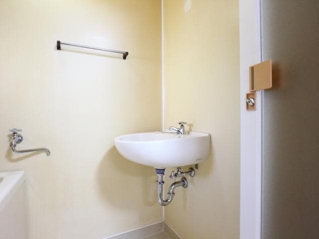  東海道本線/静岡駅 バス18分小鹿下車:停歩4分 1階 築38年