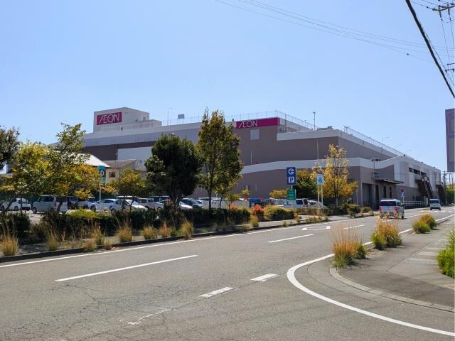 イオン焼津ショッピングセンター(ショッピングセンター/アウトレットモール)まで569m 東海道本線/焼津駅 バス15分下小田北下車:停歩2分 1階 築13年