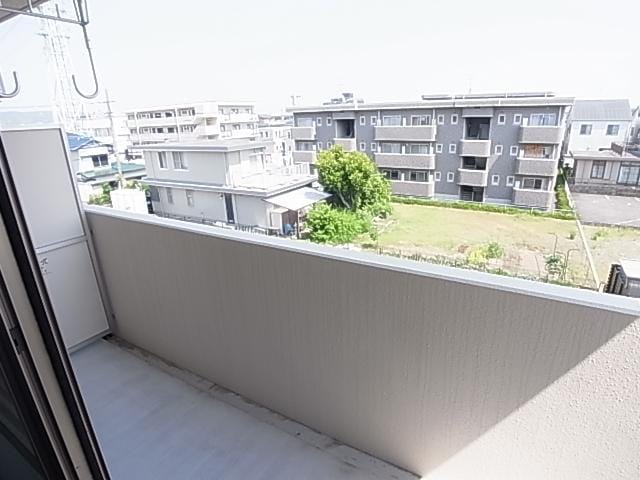  東海道本線/静岡駅 バス12分中村町下下車:停歩3分 3階 築11年