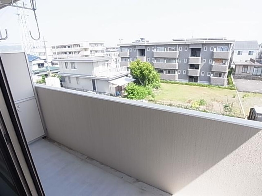  東海道本線/静岡駅 バス12分中村町下下車:停歩3分 3階 築11年