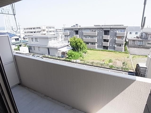  東海道本線/静岡駅 バス12分中村町下下車:停歩3分 3階 築11年