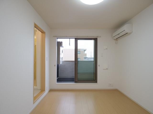  東海道本線/静岡駅 バス21分中島団地前下車:停歩4分 2階 築11年