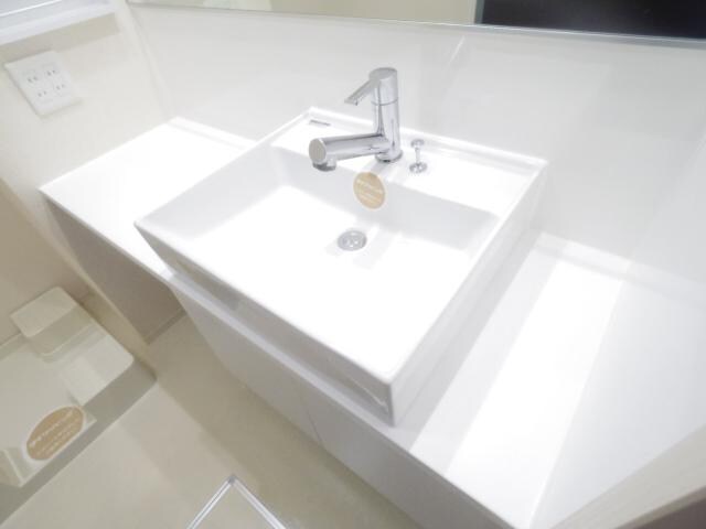  東海道本線/静岡駅 バス13分下島北下車:停歩7分 2階 築12年