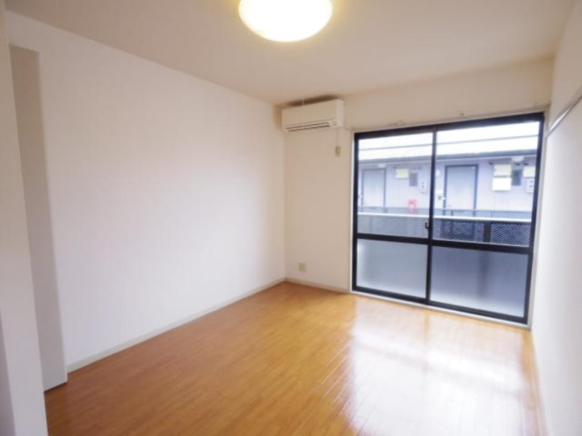  東海道本線/静岡駅 バス26分宮川下車:停歩1分 2階 築28年