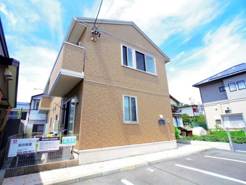  東海道本線/静岡駅 バス23分大谷小学校前下車:停歩7分 1階 築11年