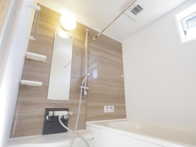  東海道本線/西焼津駅 徒歩20分 2階 築11年