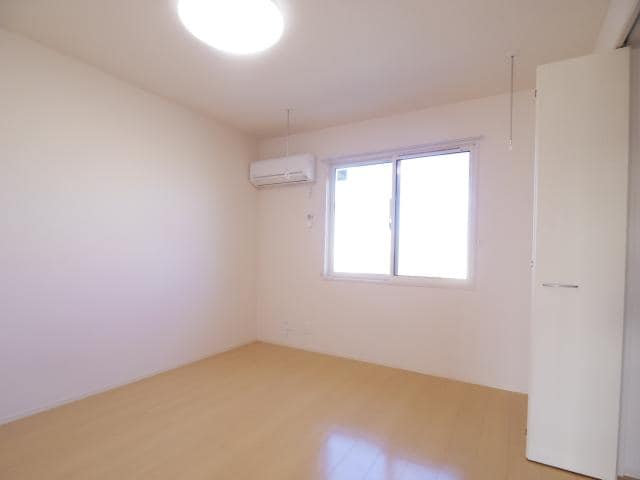  東海道本線/西焼津駅 徒歩20分 2階 築11年