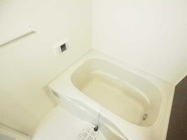  東海道本線/静岡駅 バス22分中島団地前下車:停歩7分 1階 築11年