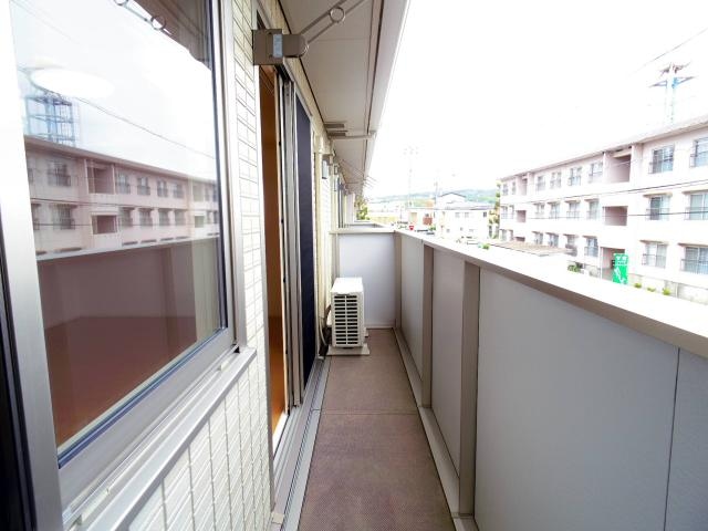  東海道本線/静岡駅 バス18分宮竹一丁目下車:停歩2分 2階 築11年