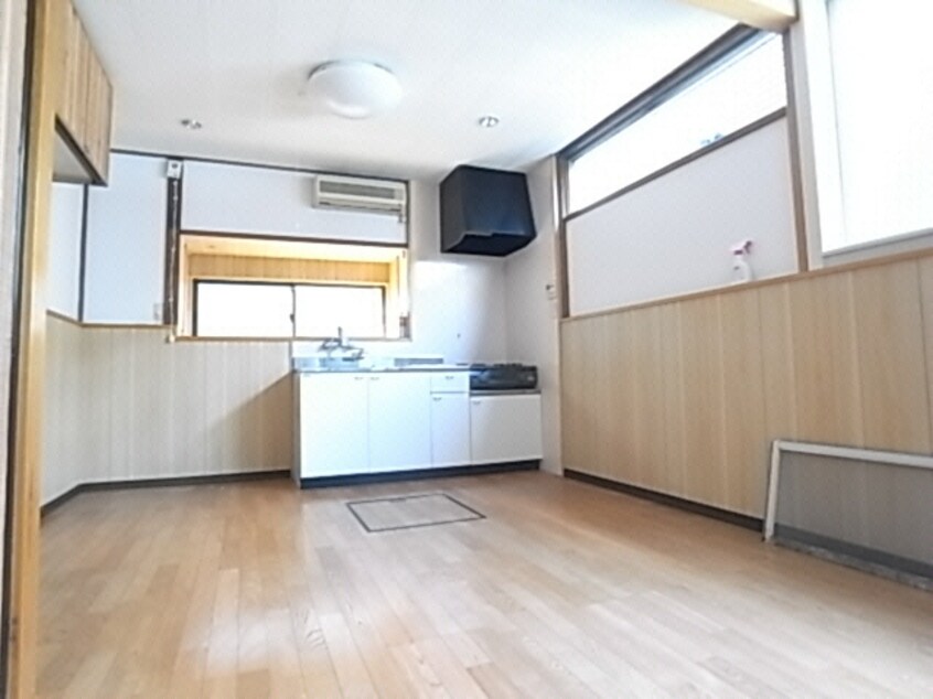 東海道本線/静岡駅 徒歩14分 1-2階 築50年